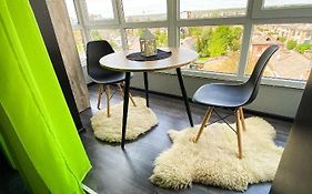 Belvederska Apartment 3